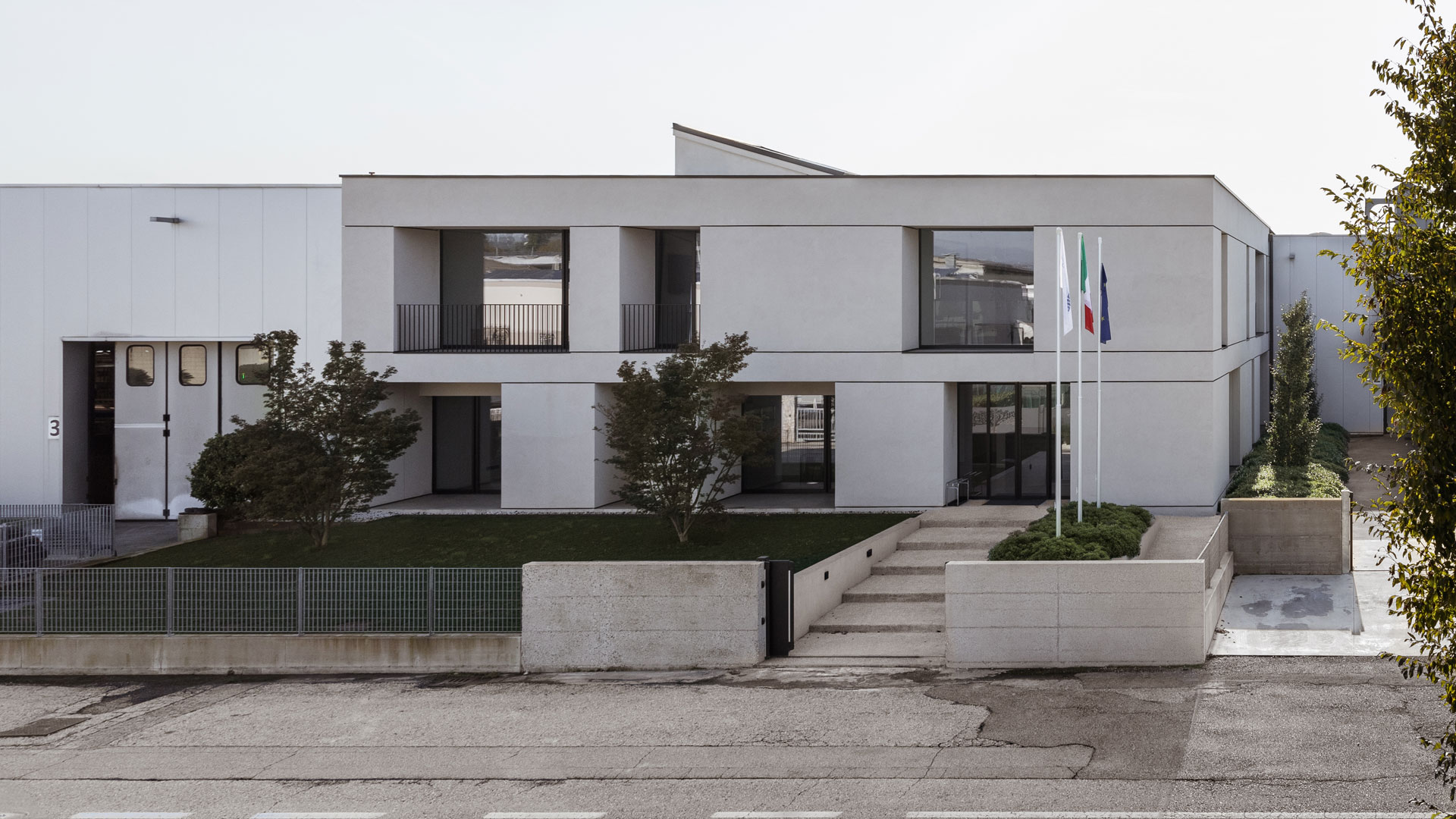 Ristrutturazione e ampliamento uffici